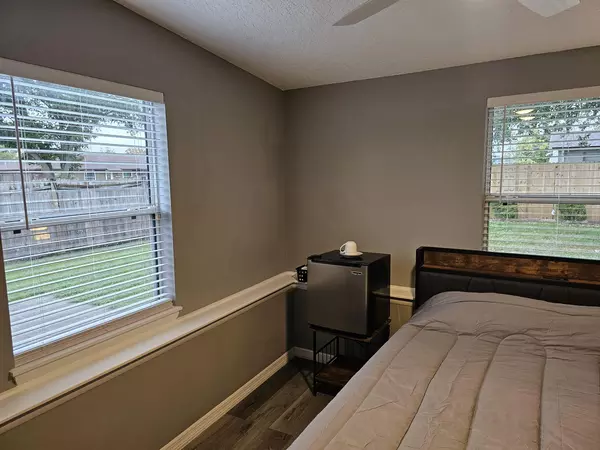Coliving in Cedar Hills - Westside, Jacksonville