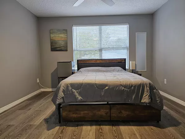 Coliving in Cedar Hills - Westside, Jacksonville