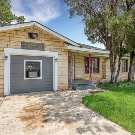 Coliving in Coliseum Willow Park - East SATX, San Antonio