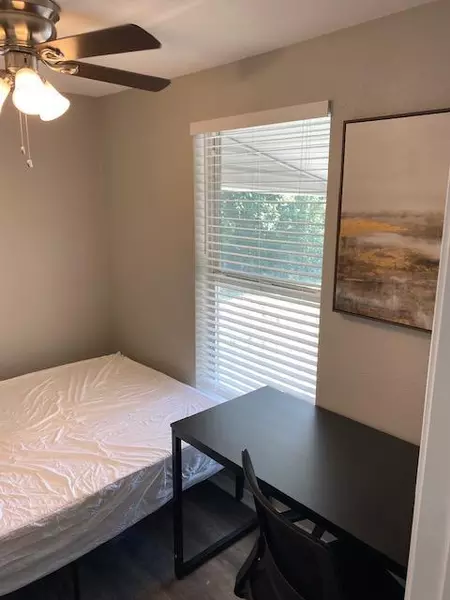Coliving in DeSoto - Sw Dallas, Dallas