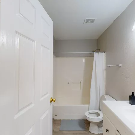 Coliving in Southeast Austin - South Austin, Austin