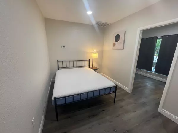 Coliving in Seffner - East Tampa, Tampa