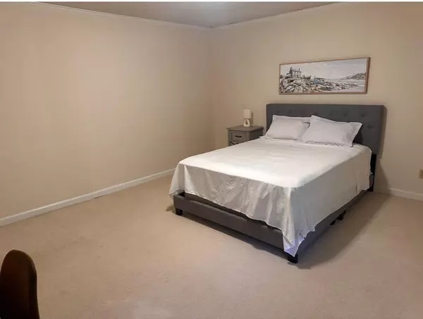 Coliving in North Ridge Estates - North Raleigh, Raleigh