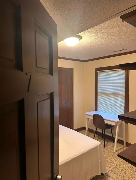 Coliving in North Ridge Estates - North Raleigh, Raleigh