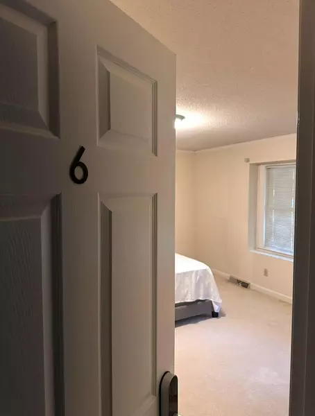 Coliving in North Ridge Estates - North Raleigh, Raleigh