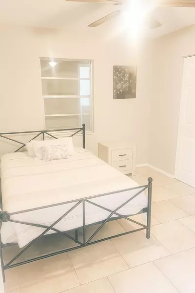 Coliving in Seffner - East Tampa, Tampa