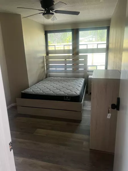 Coliving in Seffner - East Tampa, Tampa