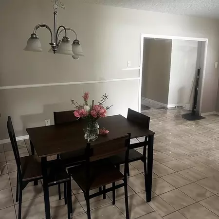 Coliving in Seffner - East Tampa, Tampa