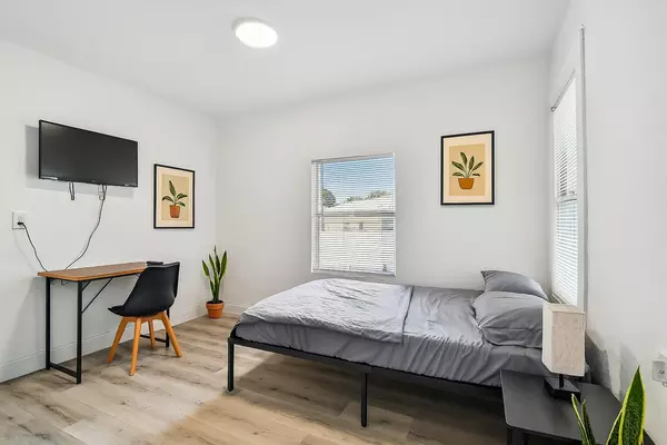 Coliving in Downtown St. Petersburg - Clearwater-St. Petersburg, Tampa