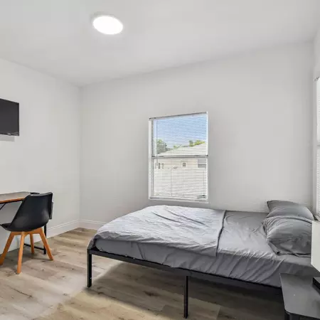 Coliving in Downtown St. Petersburg - Clearwater-St. Petersburg, Tampa