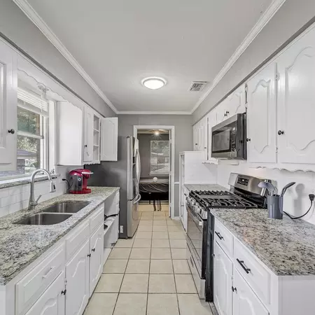Coliving in Wolf Creek - Sw Dallas, Dallas