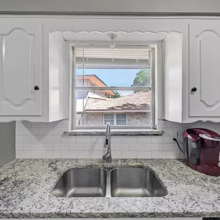 Coliving in Wolf Creek - Sw Dallas, Dallas