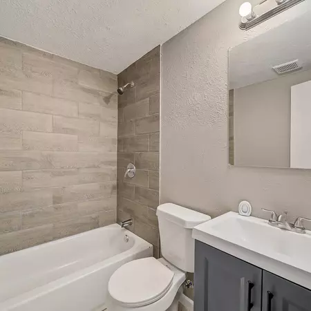 Coliving in Wolf Creek - Sw Dallas, Dallas