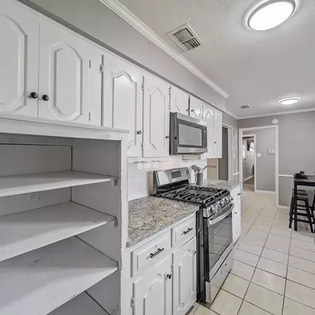 Coliving in Wolf Creek - Sw Dallas, Dallas