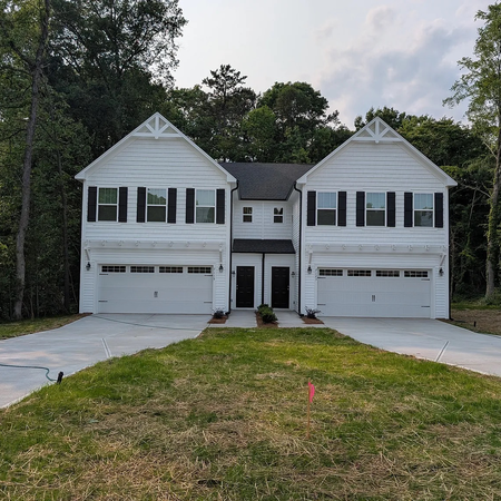 Coliving in West Sugar Creek - North Charlotte, Charlotte