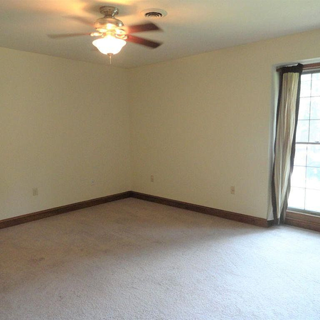 Coliving in Wade - Central Raleigh, Raleigh