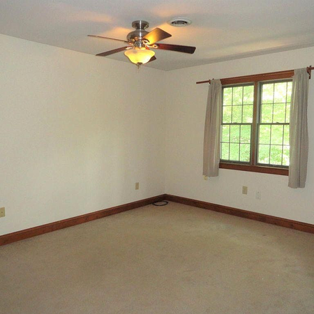 Coliving in Wade - Central Raleigh, Raleigh