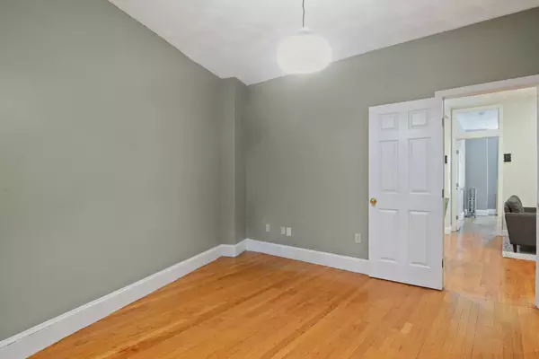 4 bedrooms apartment for rent in Brighton - Boston, Boston