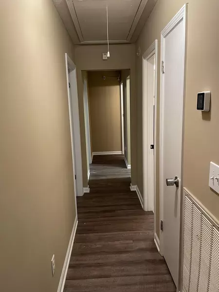 Coliving in Montgomery - NW Calgary, Calgary