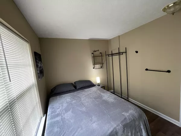 Coliving in Montgomery - NW Calgary, Calgary