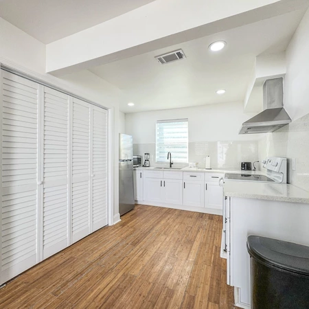 Coliving in Hollygrove - Uptown & Carrollton, New Orleans
