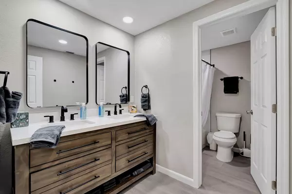 Coliving in Ybor City - Central Tampa, Tampa
