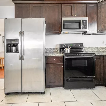 Coliving in College Area SD - Inland, San Diego