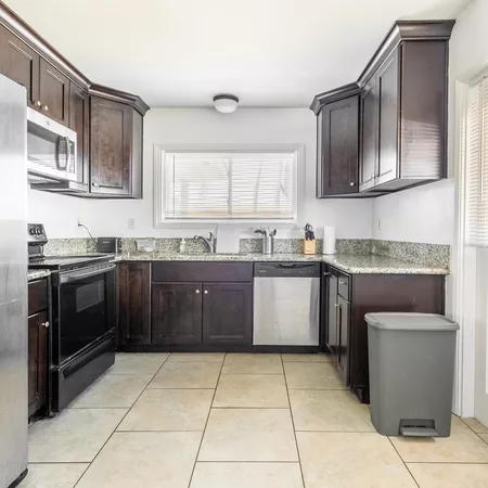Coliving in College Area SD - Inland, San Diego