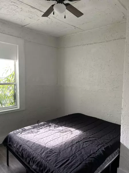 Coliving in Ybor City - Central Tampa, Tampa