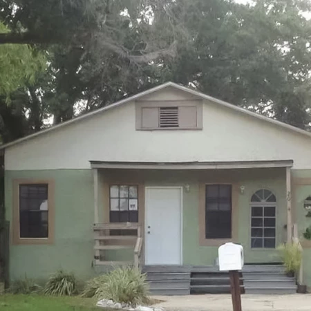 Coliving in Ybor City - Central Tampa, Tampa