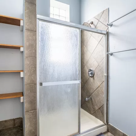 Coliving in Ukrainian Village - West Side, Chicago