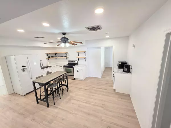 Coliving in Downtown St. Petersburg - Clearwater-St. Petersburg, Tampa
