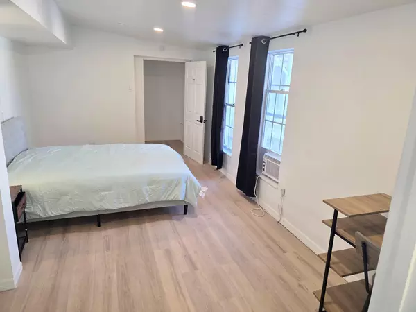 Coliving in Downtown St. Petersburg - Clearwater-St. Petersburg, Tampa