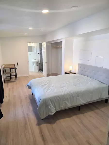 Coliving in Downtown St. Petersburg - Clearwater-St. Petersburg, Tampa