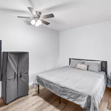 Coliving in Cedar Hills - Westside, Jacksonville