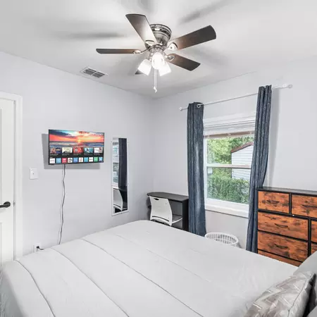 Coliving in Cedar Hills - Westside, Jacksonville