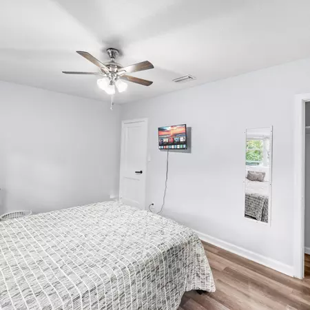 Coliving in Cedar Hills - Westside, Jacksonville
