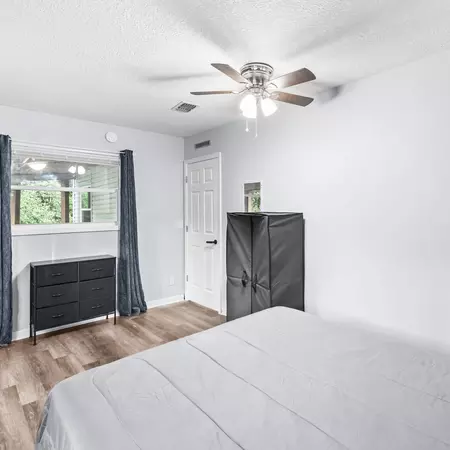Coliving in Cedar Hills - Westside, Jacksonville