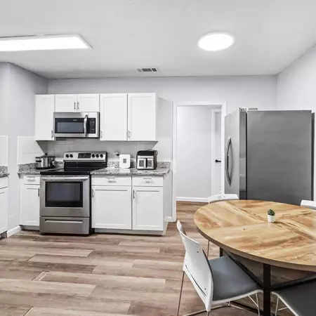 Coliving in Cedar Hills - Westside, Jacksonville