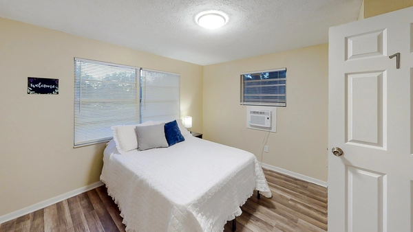 Coliving in Ybor City - Central Tampa, Tampa