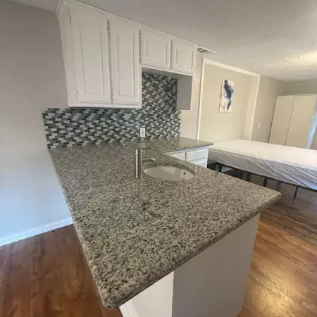 Coliving in DeSoto - Sw Dallas, Dallas