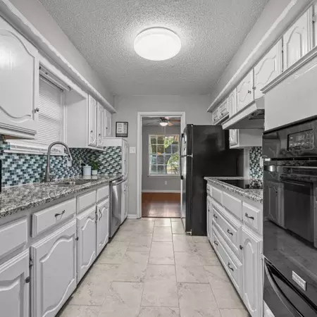 Coliving in DeSoto - Sw Dallas, Dallas