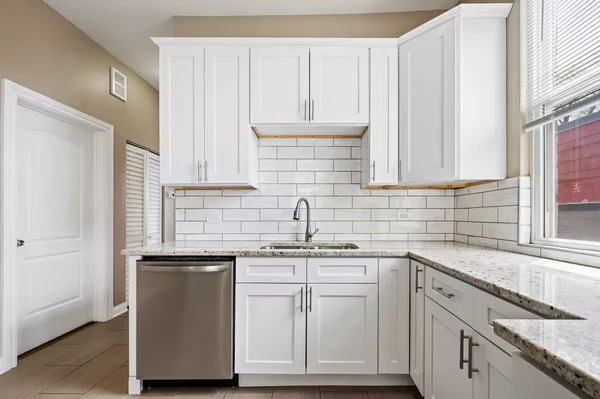 3 bedrooms apartment for rent in Humboldt Park - West Side, Chicago