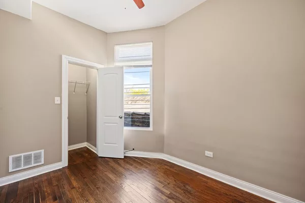 3 bedrooms apartment for rent in Humboldt Park - West Side, Chicago
