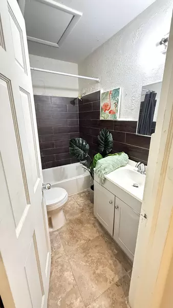 Coliving in Holden Heights - Central Orlando, Orlando
