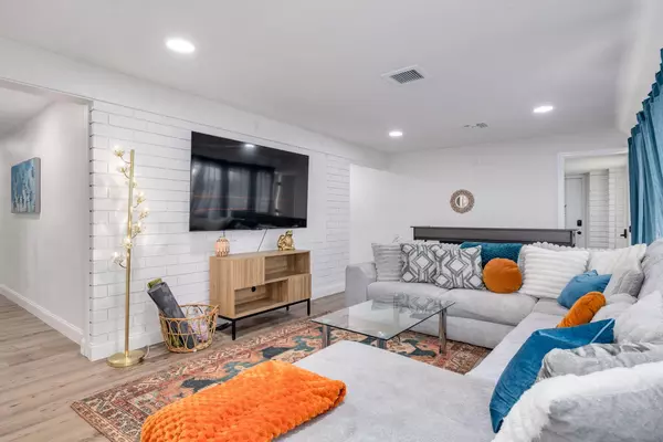 Coliving in Kenwood - Clearwater-St. Petersburg, Tampa