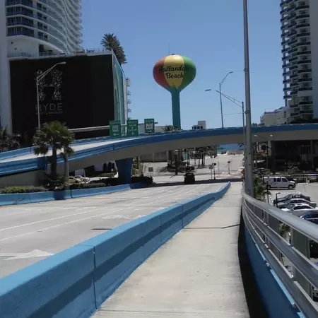 Coliving in Hallandale Beach - Broward County, Miami