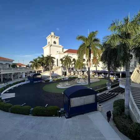 Coliving in Hallandale Beach - Broward County, Miami