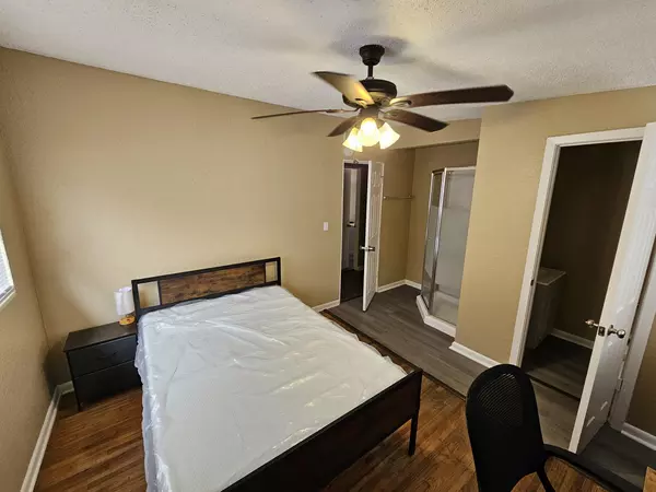 Coliving in Lake Forest - Northside, Jacksonville