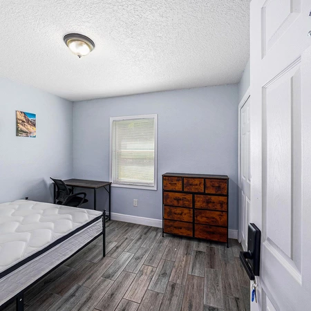 Coliving in Grant Park Tampa - East Tampa, Tampa